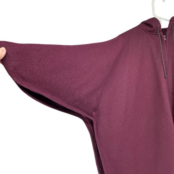 *Womens Vintage 1990’s My Maine Bag Bangor Maine 1 Size Maroon 100% Wool Poncho - Picture 7 of 14